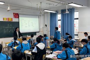 电讯报：切尔西高层和球迷缺乏直接沟通，不知他们对波帅什么期望